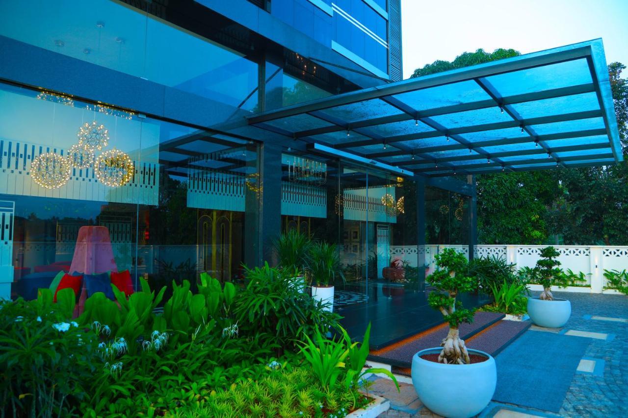 Noah Sky Suites Коччи Экстерьер фото